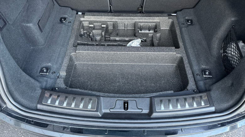 Land Rover Range Rover Evoque 1.5 P300e R-Dynamic SE 5dr Auto Hatchback